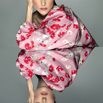 Anna Kendrick - Magazine and Candid Collection in rdt_20241019_16263378597419732187328.jpg - hidden celebrity photo