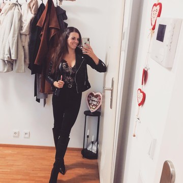 Annika Schneider — Boots (01) – Boots photo