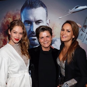 Elise van der Horst - Screenshot and Shoot Collection in elizemusic_2269959271328216027_19794269.jpg - hidden celebrity photo