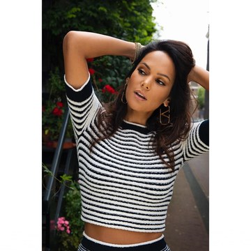 Elise van der Horst - Screenshot and Shoot Collection in elizemusic_2690272449076076472_19794269.jpg - hidden celebrity photo