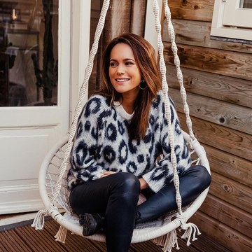 Elise van der Horst - Screenshot and Shoot Collection in elizemusic_50244781_237079320534495_6335058698256962040_n.jpg - hidden celebrity photo