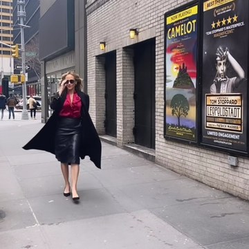 Kim Raver - Full Portrait and Event Collection in screenshot_2023 05 19 07 42 28 32_1c337646f29875672b5a61192b9010f9.jpg - hidden celebrity photo