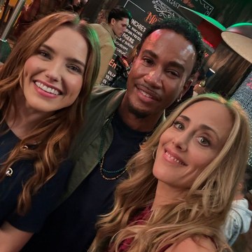 Kim Raver - Full Portrait and Event Collection in kimraver_3496327643803798131.jpg - hidden celebrity photo