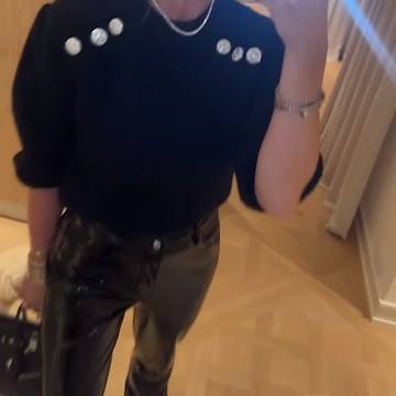 Nikkie Plessen - Fashion and Celebrity Shoots Collection in screenshot_2024 09 29 09 31 28 06_1c337646f29875672b5a61192b9010f9.jpg.jpg - hidden celebrity photo