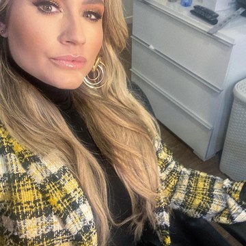 Nikkie Plessen - Fashion and Celebrity Shoots Collection in nikkie_official_2256171418156088307_145723603.jpg.jpg - hidden celebrity photo