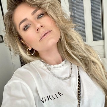 Nikkie Plessen - Fashion and Celebrity Shoots Collection in nikkie_official_2488655399525594725_145723603.jpg.jpg - hidden celebrity photo