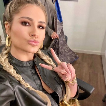 Nikkie Plessen - Fashion and Celebrity Shoots Collection in nikkie_official_2536649564297340130_145723603.jpg.jpg - hidden celebrity photo