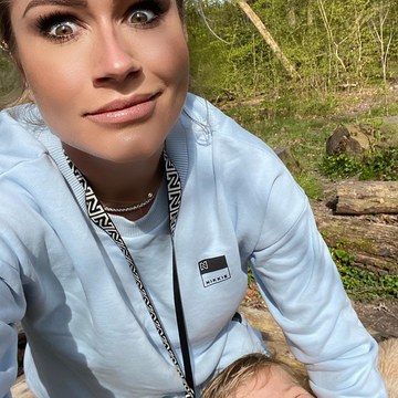 Nikkie Plessen - Fashion and Celebrity Shoots Collection in nikkie_official_2558849636221037874_145723603.jpg.jpg - hidden celebrity photo