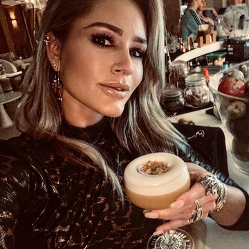 Nikkie Plessen - Fashion and Celebrity Shoots Collection in nikkie_official_2686704408828112802_145723603.jpg.jpg - hidden celebrity photo