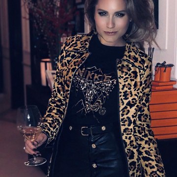 Nikkie Plessen - Fashion and Celebrity Shoots Collection in nikkie_official_28_11_2018_12_15_12_862.jpg.jpg - hidden celebrity photo