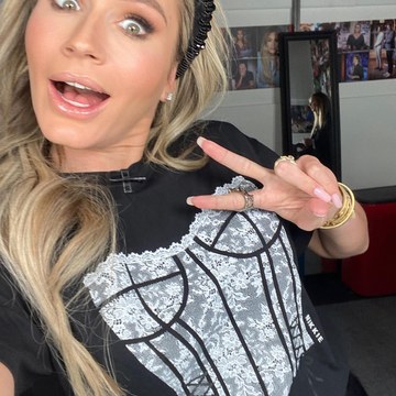 Nikkie Plessen - Fashion and Celebrity Shoots Collection in nikkie_official_3020076799794878949_145723603.jpg.jpg - hidden celebrity photo