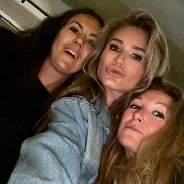 Nikkie Plessen - Fashion and Celebrity Shoots Collection in nikkie_official_3098706956751728505_145723603.jpg.jpg - hidden celebrity photo