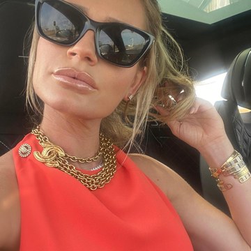 Nikkie Plessen - Fashion and Celebrity Shoots Collection in nikkie_official_3127396723403482885_145723603.jpg.jpg - hidden celebrity photo