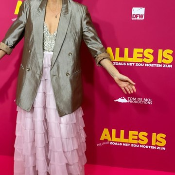 Tamara Brinkman - Rare Event and Candid Collection in screenshot_2023 11 07 21 17 54 77_1c337646f29875672b5a61192b9010f9.jpg - hidden celebrity photo