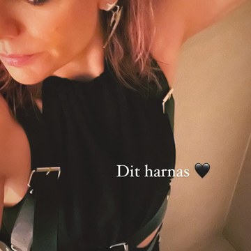 Tamara Brinkman - Rare Event and Candid Collection in screenshot_2024 03 19 07 41 54 64_1c337646f29875672b5a61192b9010f9.jpg - hidden celebrity photo