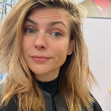 Tamara Brinkman - Rare Event and Candid Collection in screenshot_2024 05 31 14 48 56 31_1c337646f29875672b5a61192b9010f9.jpg - hidden celebrity photo