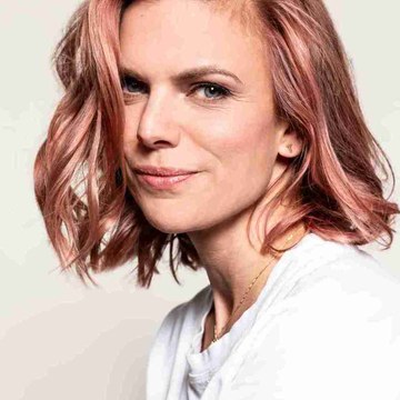 Tamara Brinkman - Rare Event and Candid Collection in large_65569a8f5e9d5 scaled 65569b6942924 portrait.jpg - hidden celebrity photo